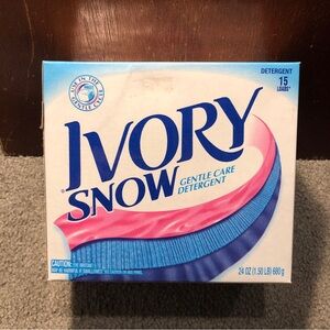 Ivory Snow Gentle Care Detergent Powder 15 Loads, 24oz (1.5lb)